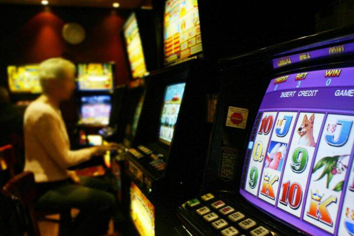 Aristocrat gaming machine in sydney for the aristocrat profit results poker machines pokies picture brendan esposito  smh, business, 250504  first use smh only SPECIALX 0000000
