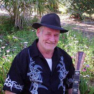Guest artist: Bush balladeer, Ron Smythe will entertain the crowd at the country music concert at the Wauchope RSL on Sunday afternoon