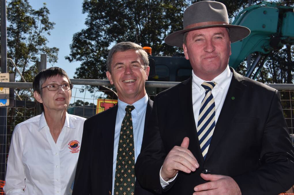 Promises: Wauchope pool campaigner Di Gilbert with Lyne MP Dr David Gillespie and Deputy Prime Minister Barnaby Joyce 