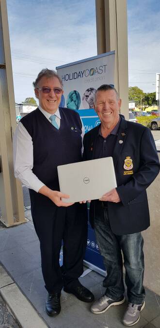 Neville Parsons from HCCU and Wauchope RSL sub-branch pensions officer, Ray Knapp.