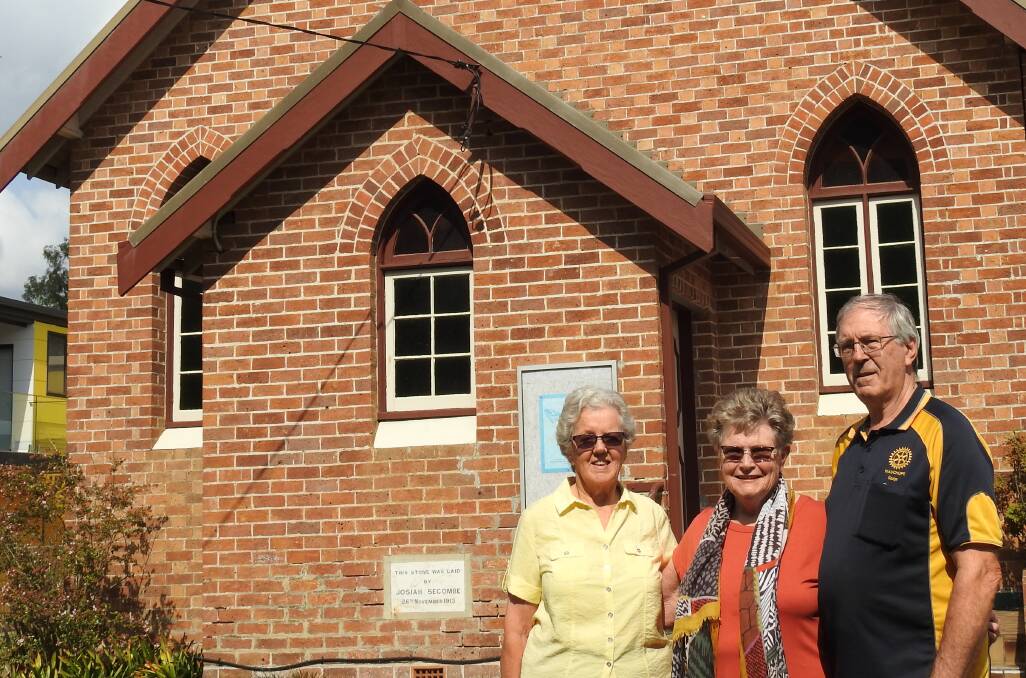REACHING OUT: Robin Starr and Bronwyn Vickers from the Uniting Church with George Campbell from Wauchope Rotary.