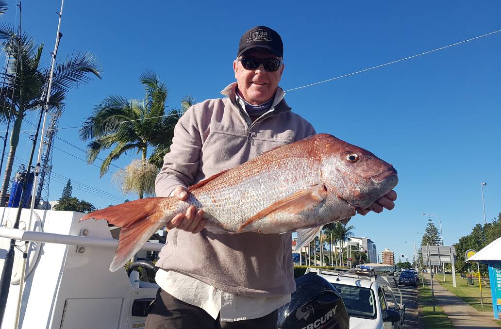 Giant: Our Berkley Pic of the Week is Ron Keating proudly showing off this terrific 8.44 kilogram snapper he recently scored offshore from Point Plomer.