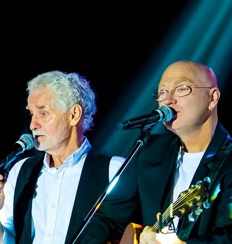 Sounds of silence: Mark Shelley and John Robertson perform a celebration of Simon & Garfunkel's hits and a tribute to Willie Nelson and Roy Orbison in one show.
