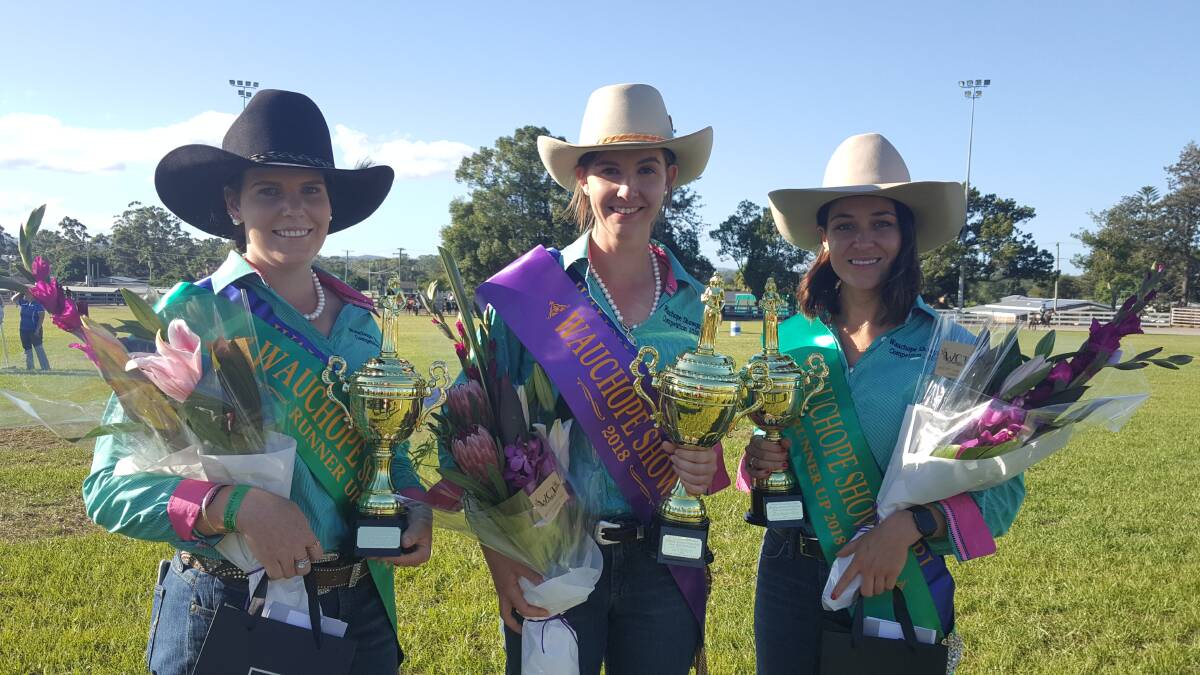 Winner of the 2018 Wauchope Showgirl Madeline Dobson (centre) with runners up Hannah Shaw and Jessica Prussing.